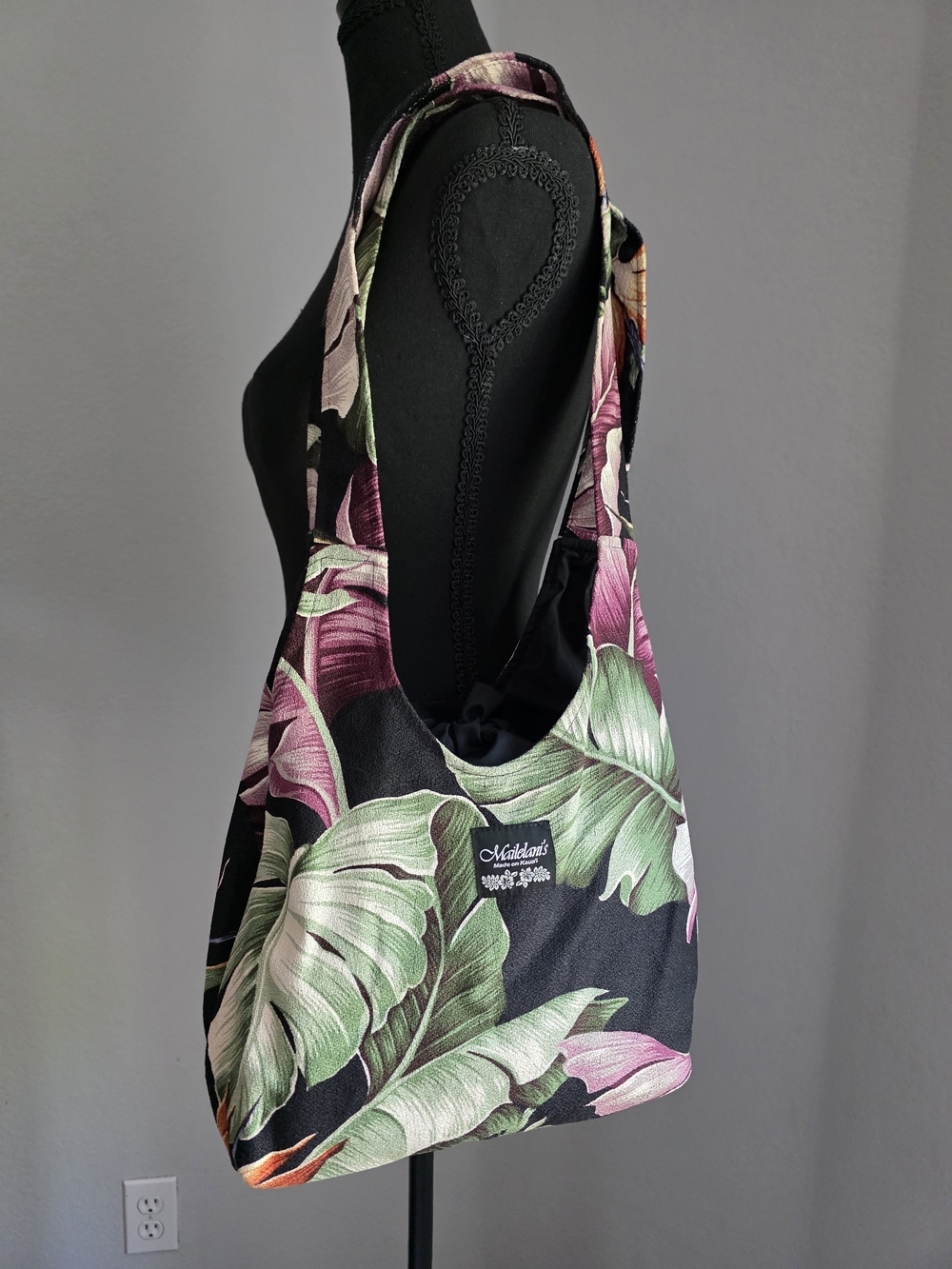 Mailelani's Kauai Handmade Tropical Floral Shoulder Bag Black EUC
